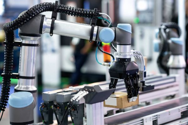 機(jī)械手的眼睛，視覺(jué)系統(tǒng)如何讓機(jī)器人學(xué)會(huì)精準(zhǔn)抓取